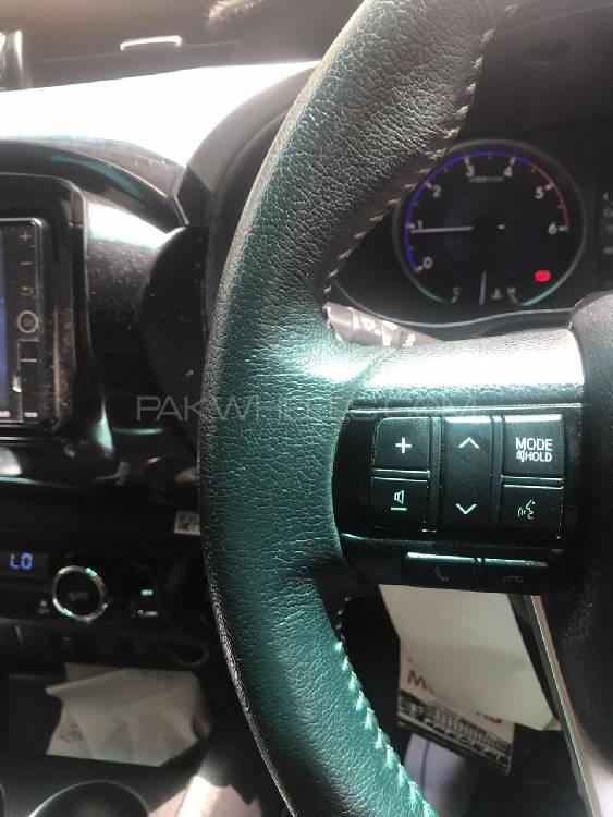 Toyota Hilux 2018 for Sale in Karachi Toyota Hilux 2018 for Sale in Karachi Image-11