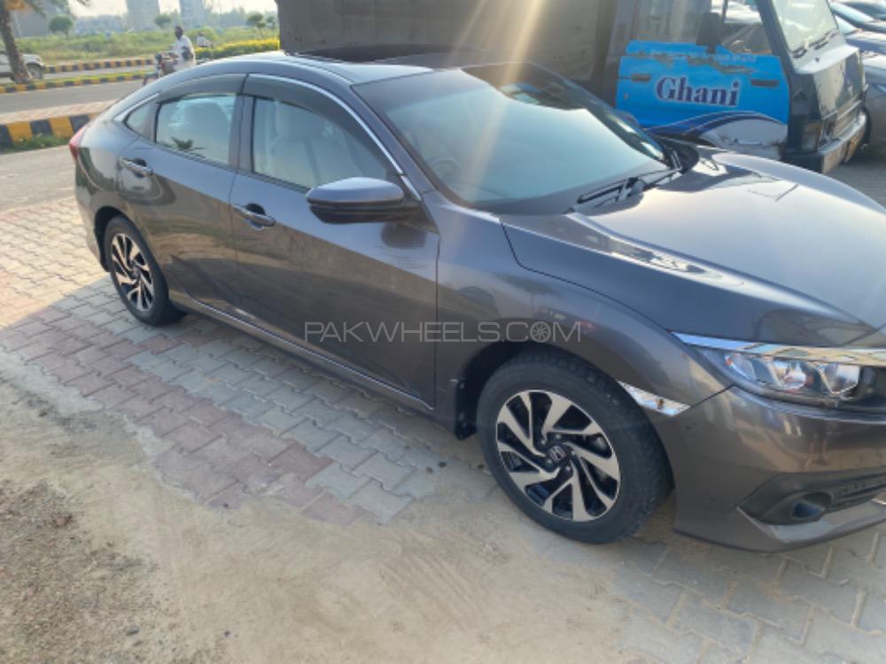 Honda Civic 2017 for Sale in Lahore Image-1