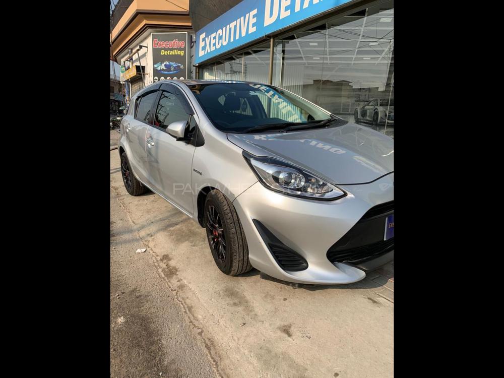 Toyota Aqua 2017 for Sale in Islamabad Toyota Aqua 2017 for Sale in Islamabad Image-5