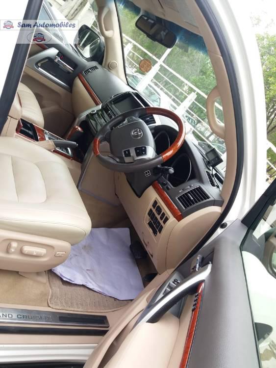 Toyota Land Cruiser 2013 for Sale in Karachi Toyota Land Cruiser 2013 for Sale in Karachi Image-6