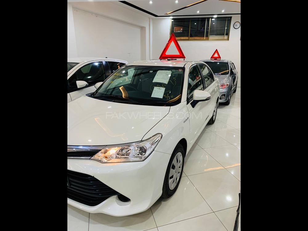 Toyota Corolla Axio 2017 for Sale in Peshawar Toyota Corolla Axio 2017 for Sale in Peshawar Image-3