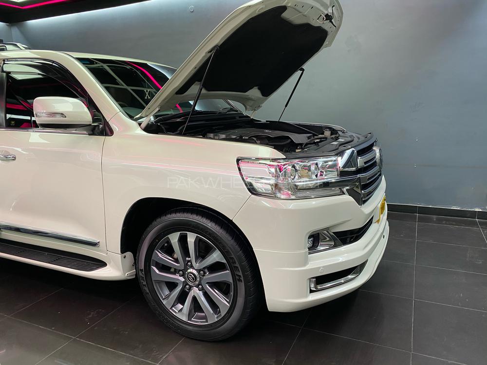 Toyota Land Cruiser 2011 for Sale in Karachi Toyota Land Cruiser 2011 for Sale in Karachi Image-4