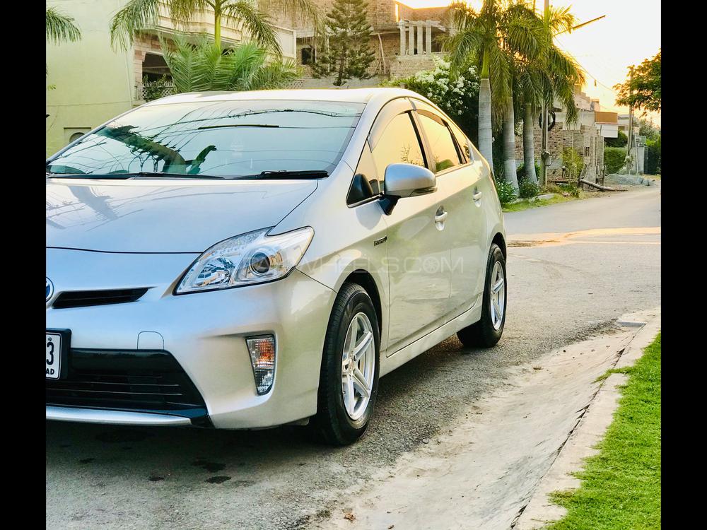 Toyota Prius 2014 for Sale in Peshawar Image-1