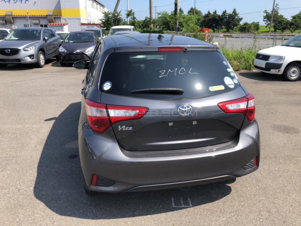 Toyota Vitz 2017 for Sale in Sahiwal Toyota Vitz 2017 for Sale in Sahiwal Image-8