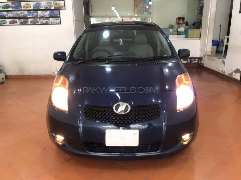 Toyota Vitz 2006 for Sale in Multan Image-1