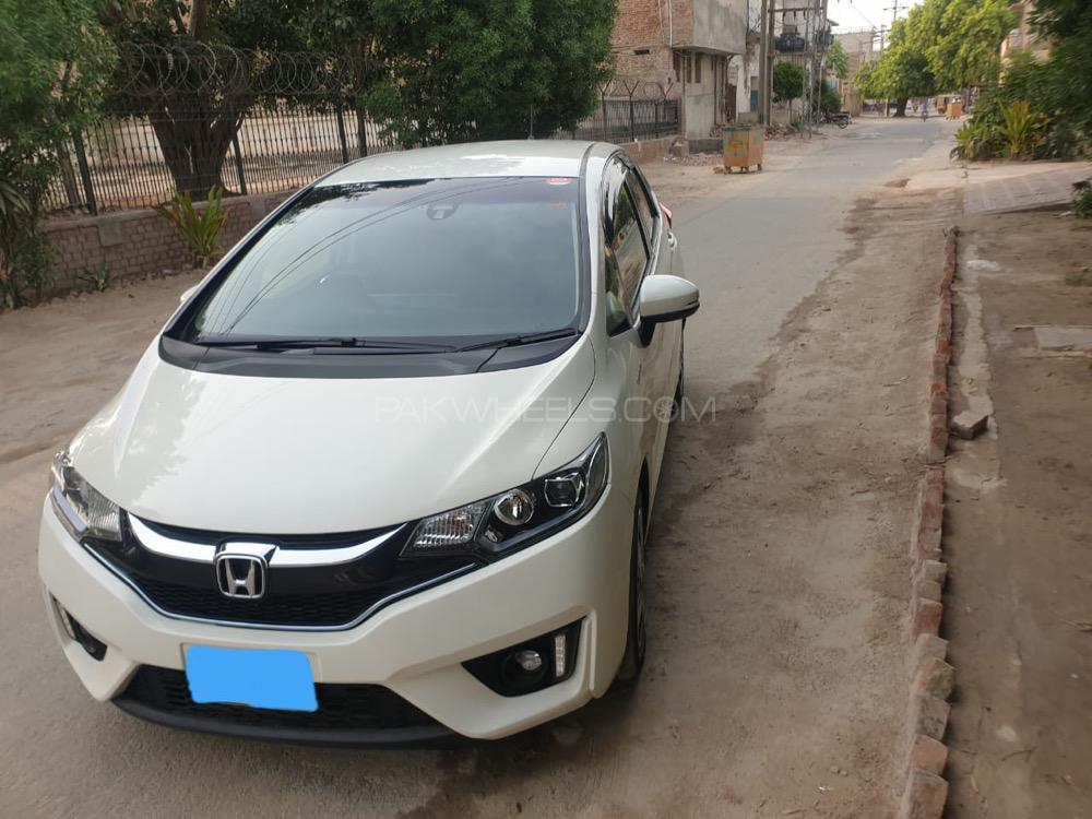 Honda Fit 2016 for Sale in Islamabad Honda Fit 2016 for Sale in Islamabad Image-2
