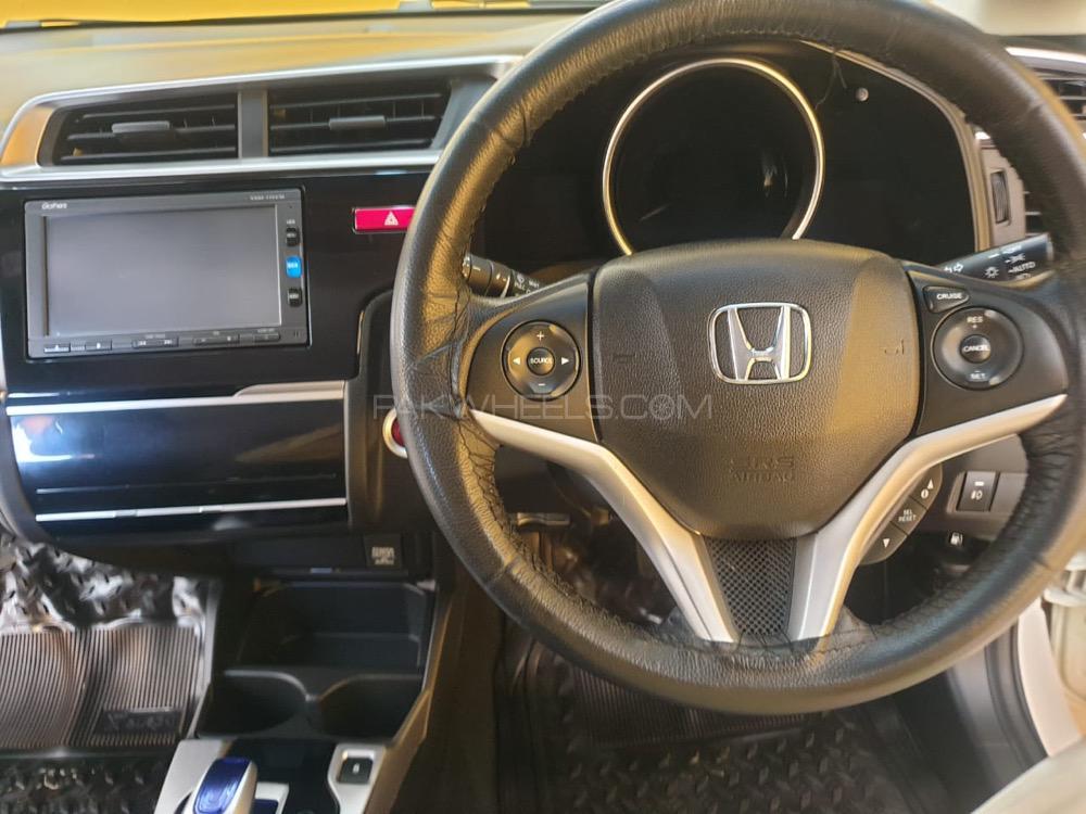 Honda Fit 2016 for Sale in Islamabad Honda Fit 2016 for Sale in Islamabad Image-7
