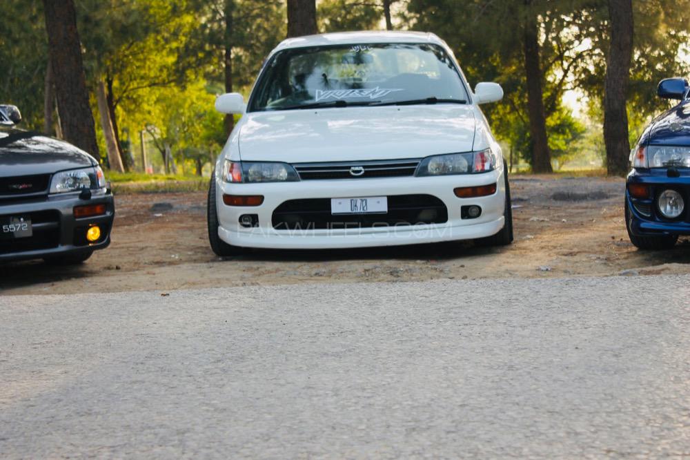 Toyota Corolla - 2001  Toyota Corolla - 2001  Image-3