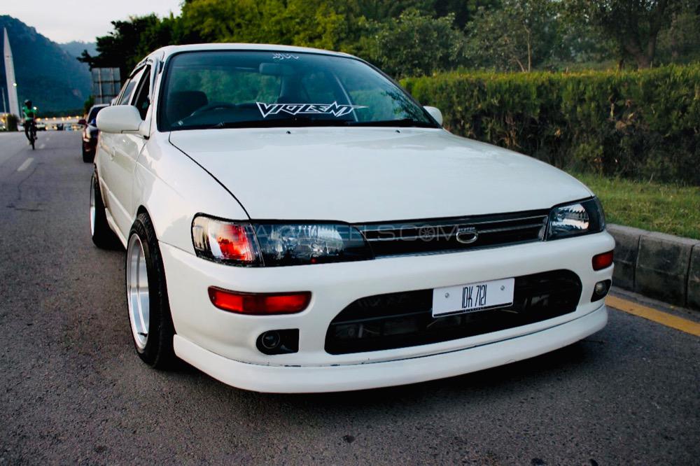 Toyota Corolla - 2001  Toyota Corolla - 2001  Image-4
