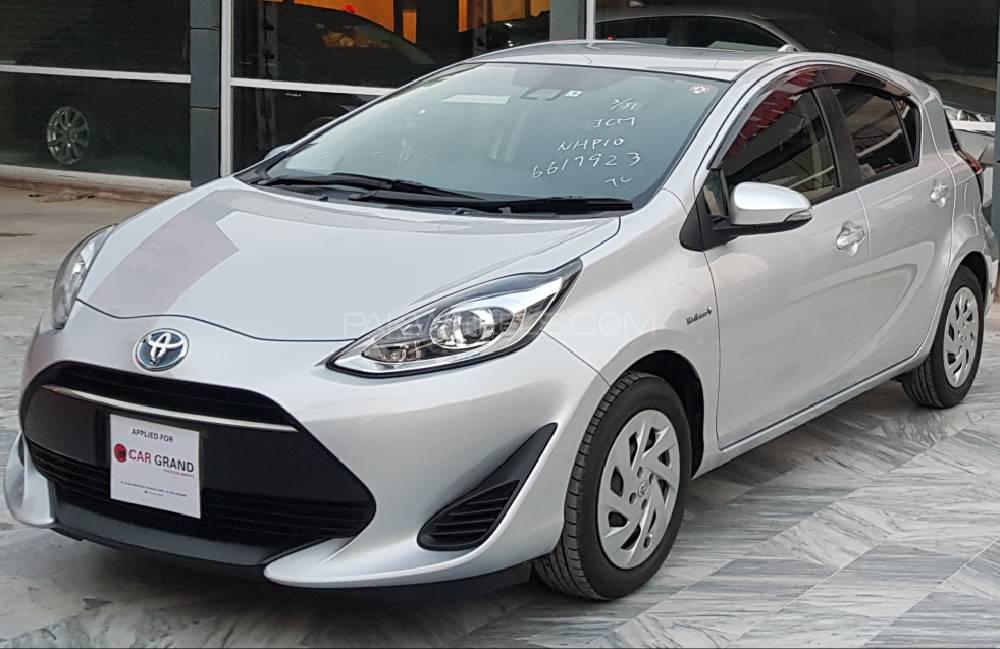 Toyota Aqua 2017 for Sale in Peshawar Toyota Aqua 2017 for Sale in Peshawar Image-2