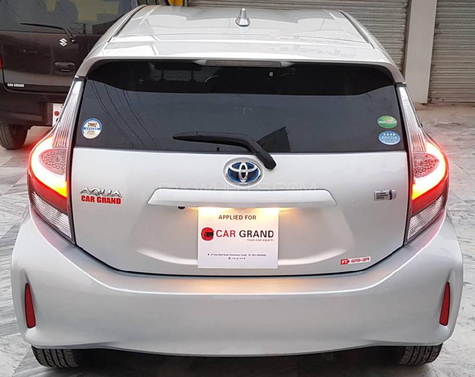 Toyota Aqua 2017 for Sale in Peshawar Toyota Aqua 2017 for Sale in Peshawar Image-5