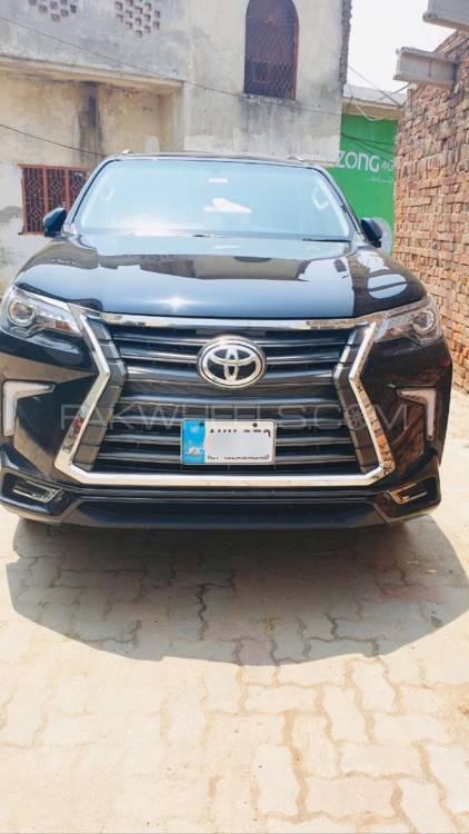 Toyota Fortuner 2019 for Sale in Sara-E-Alamgir Image-1