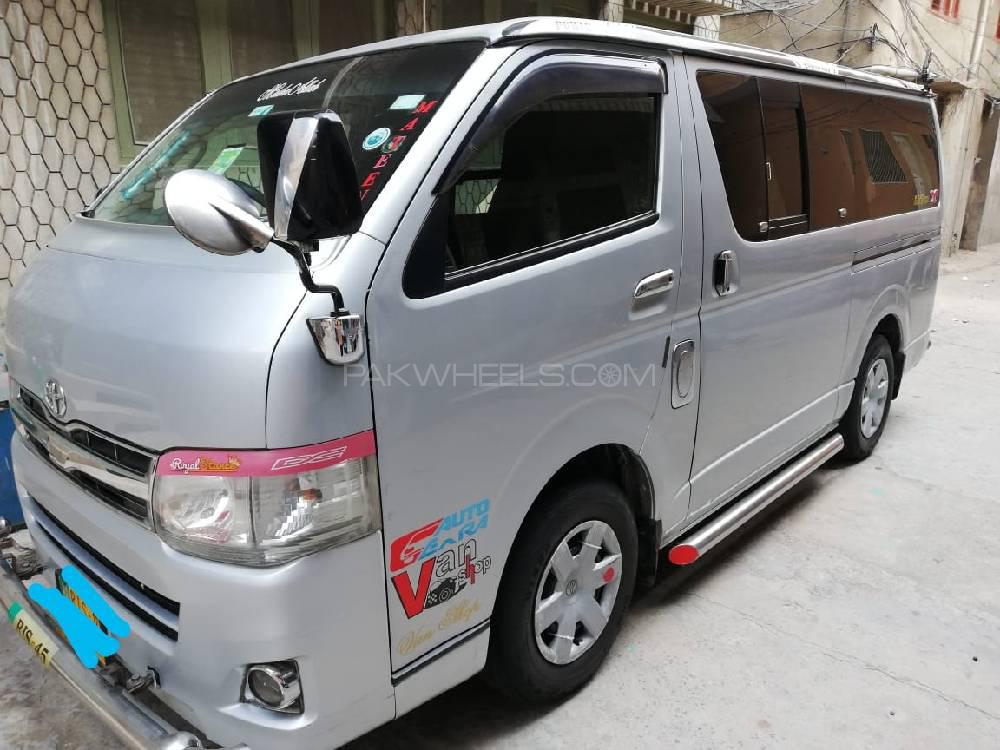 Toyota Hiace 2017 for Sale in Faisalabad Image-1