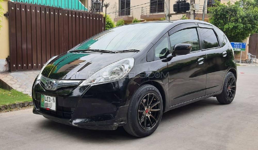 Honda Fit 2011 for Sale in Lahore Image-1