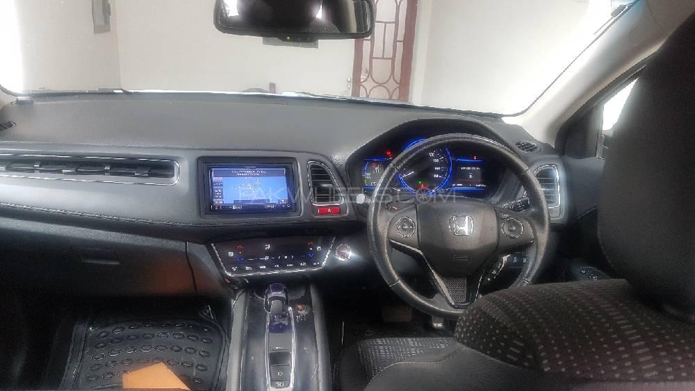 Honda Vezel 2014 for Sale in Mirpur A.K. Image-1