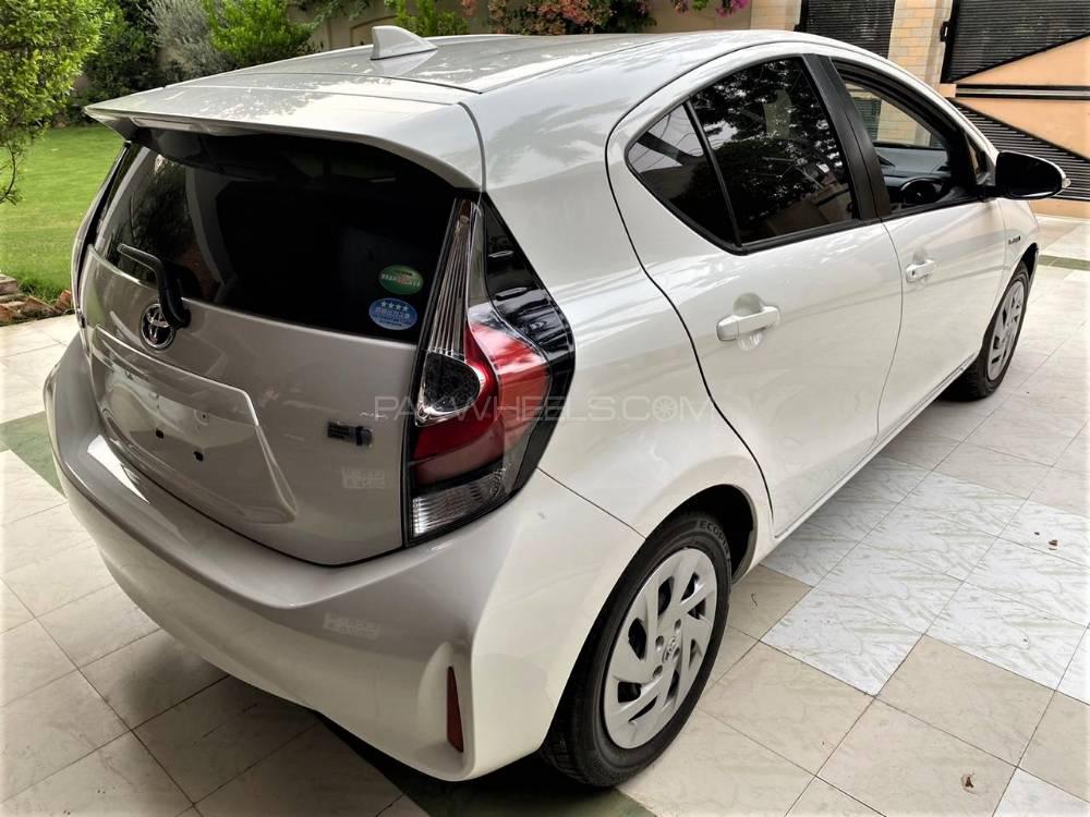 Toyota Aqua 2017 for Sale in Lahore Toyota Aqua 2017 for Sale in Lahore Image-12