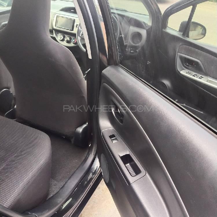 Toyota Vitz 2015 for Sale in Faisalabad Toyota Vitz 2015 for Sale in Faisalabad Image-10