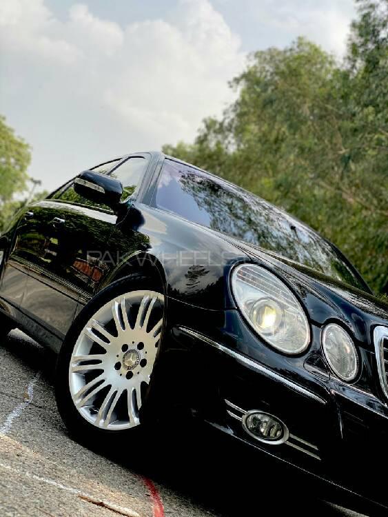 Mercedes Benz E Class 2008 for Sale in Kohat Image-1