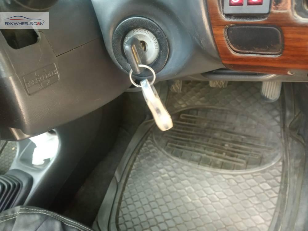 Toyota Corolla 2001 for Sale in Rawalpindi Toyota Corolla 2001 for Sale in Rawalpindi Image-7
