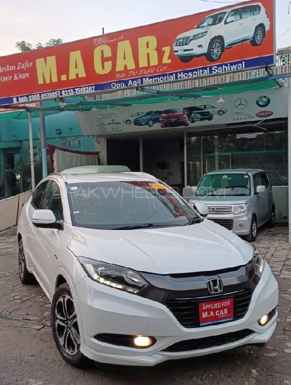 Honda Vezel 2015 for Sale in Sahiwal Image-1