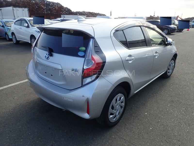 Toyota Aqua 2018 for Sale in Peshawar Toyota Aqua 2018 for Sale in Peshawar Image-9