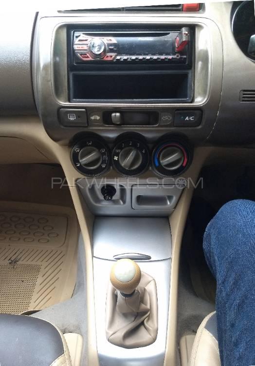 Honda City 2004 for Sale in Karachi Image-1