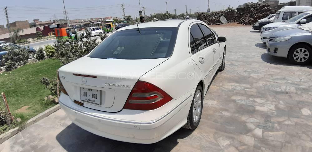مرسڈیز بینز سی کلاس 2006 for Sale in پشاور مرسڈیز بینز سی کلاس 2006 for Sale in پشاور Image-7