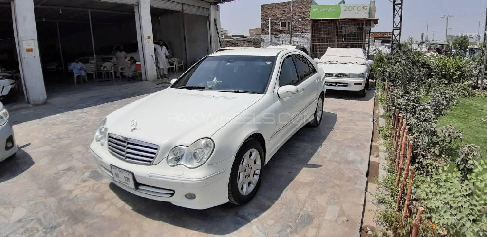 مرسڈیز بینز سی کلاس 2006 for Sale in پشاور مرسڈیز بینز سی کلاس 2006 for Sale in پشاور Image-5