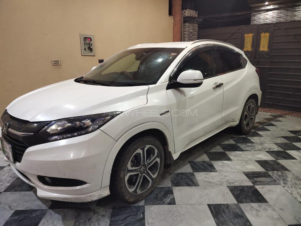Honda Vezel 2015 for Sale in Lahore Honda Vezel 2015 for Sale in Lahore Image-6