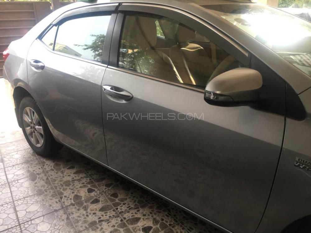 Toyota Corolla 2016 for Sale in Lahore Image-1