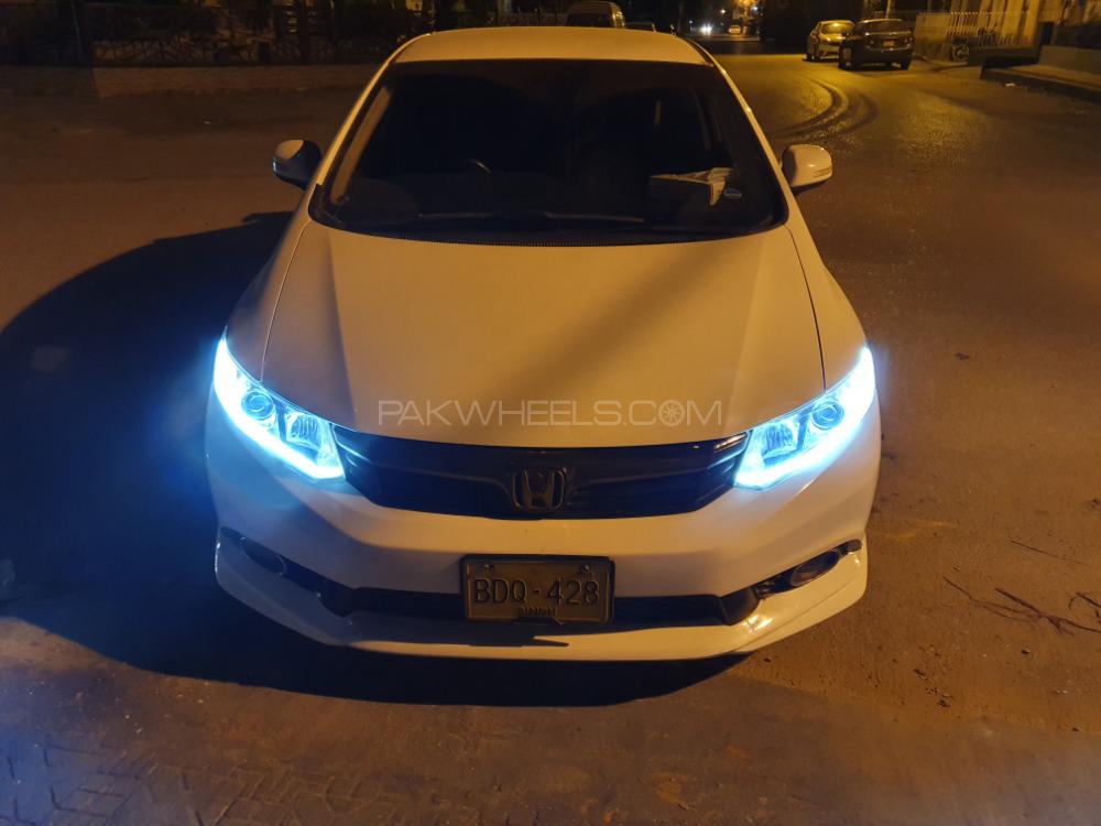 Honda Civic - 2015  Honda Civic - 2015  Image-2
