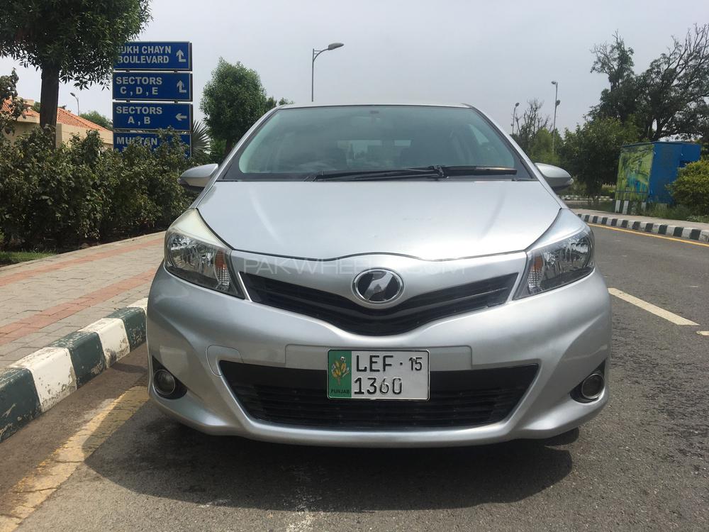 Toyota Vitz 2011 for Sale in Lahore Image-1
