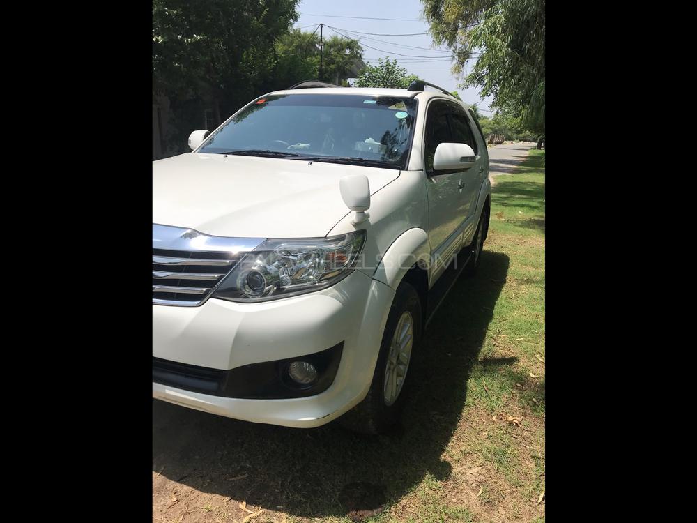 Toyota Fortuner 2015 for Sale in Lahore Image-1