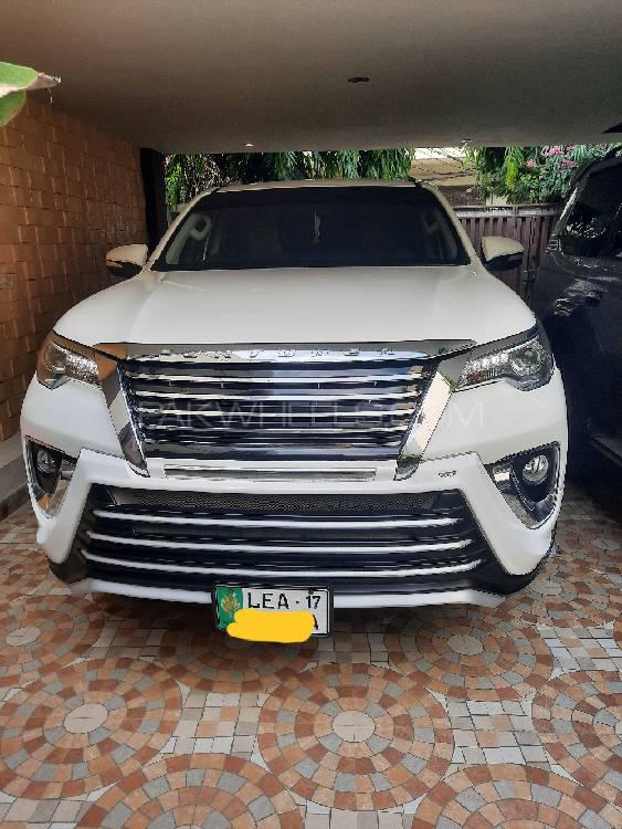 Toyota Fortuner 2017 for Sale in Gujranwala Toyota Fortuner 2017 for Sale in Gujranwala Image-2