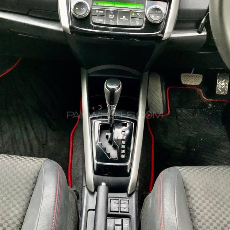 Toyota Corolla Fielder 2016 for Sale in Lahore Toyota Corolla Fielder 2016 for Sale in Lahore Image-11