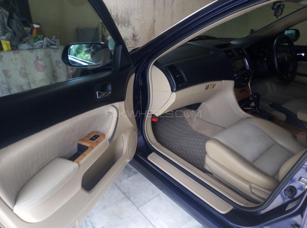 Honda Accord 2002 for Sale in Sialkot Honda Accord 2002 for Sale in Sialkot Image-2
