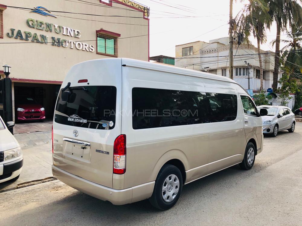 Toyota Hiace 2018 for Sale in Karachi Toyota Hiace 2018 for Sale in Karachi Image-4
