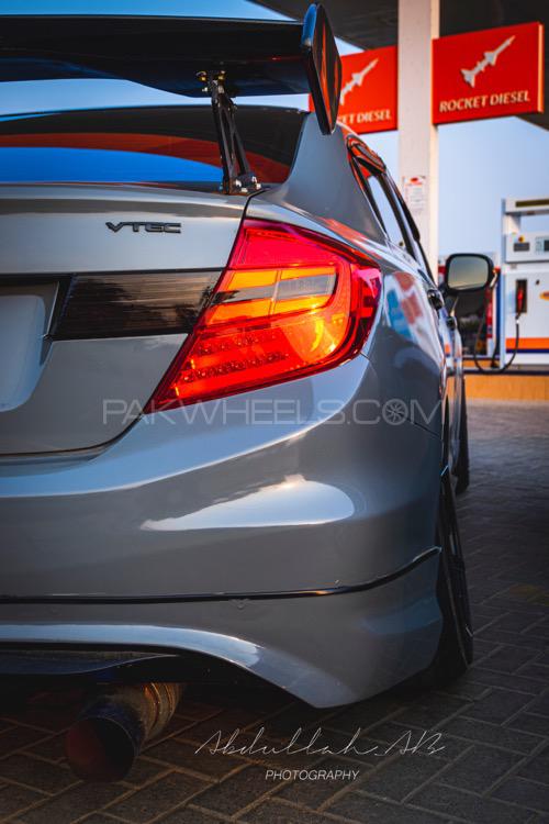 Honda Civic - 2016  Honda Civic - 2016  Image-3