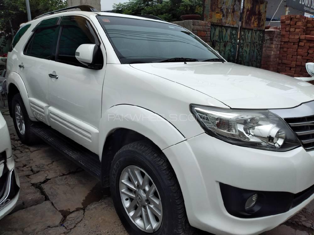 Toyota Fortuner 2015 for Sale in Lahore Toyota Fortuner 2015 for Sale in Lahore Image-8