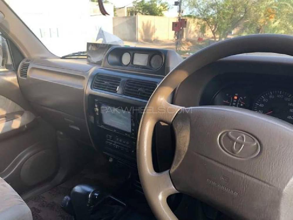 ٹویوٹا پراڈو 2001 for Sale in ڈیرہ غازی خان ٹویوٹا پراڈو 2001 for Sale in ڈیرہ غازی خان Image-2