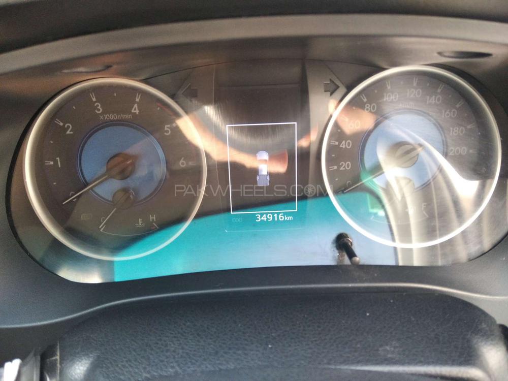 Toyota Hilux 2017 for Sale in Karachi Toyota Hilux 2017 for Sale in Karachi Image-5