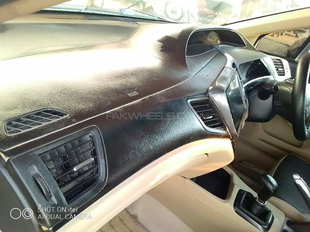 Honda Civic 2012 for Sale in Jaranwala Image-1