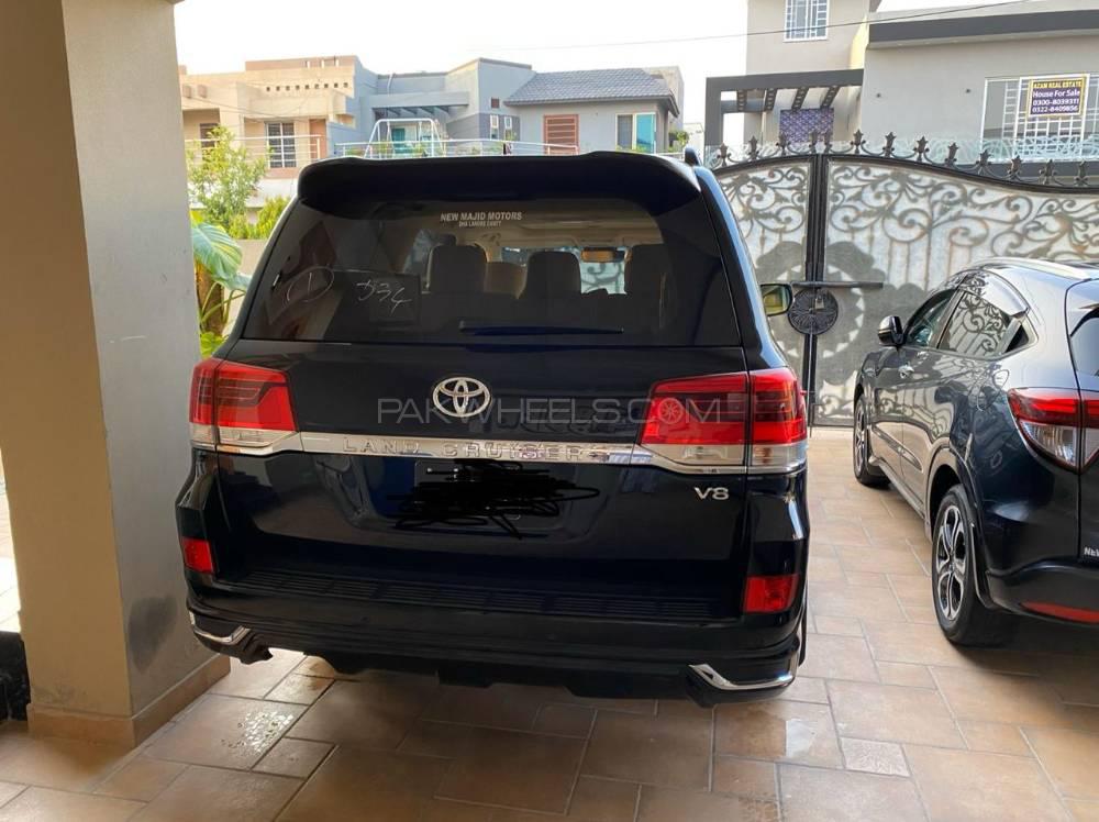 Toyota Land Cruiser 2016 for Sale in Lahore Image-1