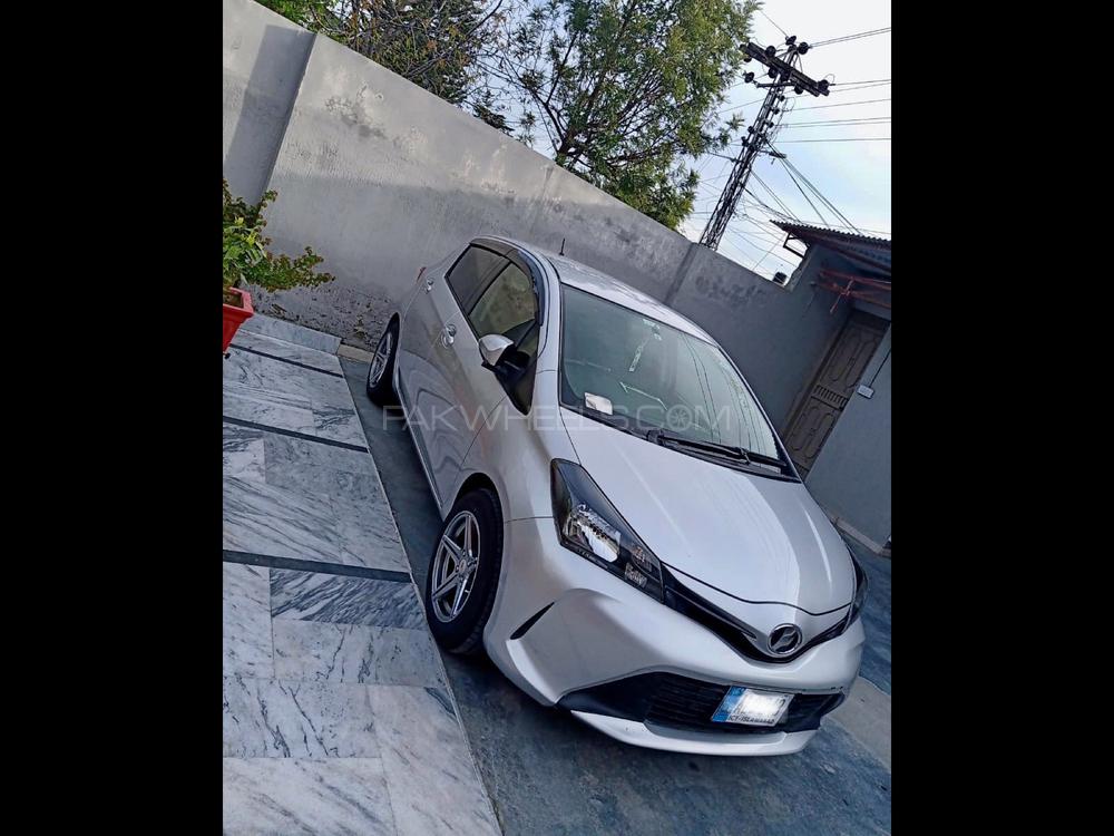 Toyota Vitz 2015 for Sale in Abbottabad Toyota Vitz 2015 for Sale in Abbottabad Image-2