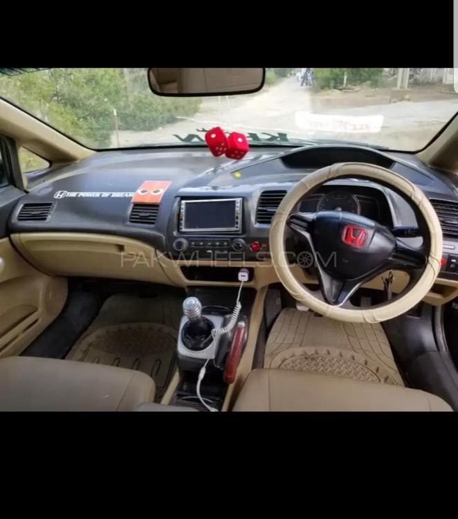 Toyota Prius - 2020  Toyota Prius - 2020  Image-23