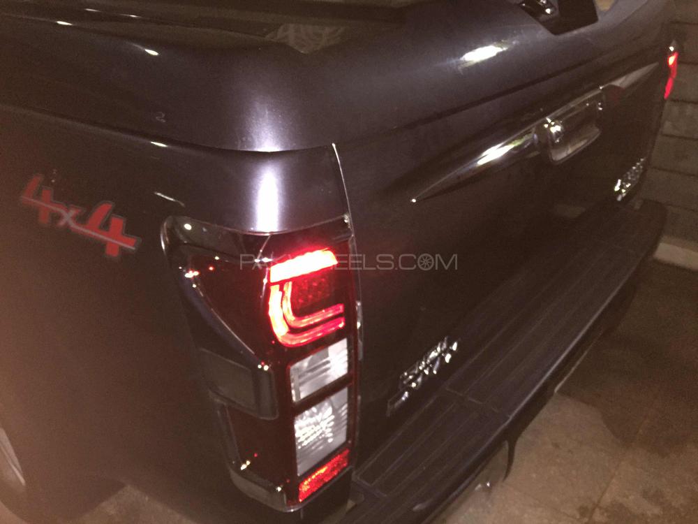 Isuzu D-Max - 2019 Haider Isuzu D-Max - 2019 Haider Image-2