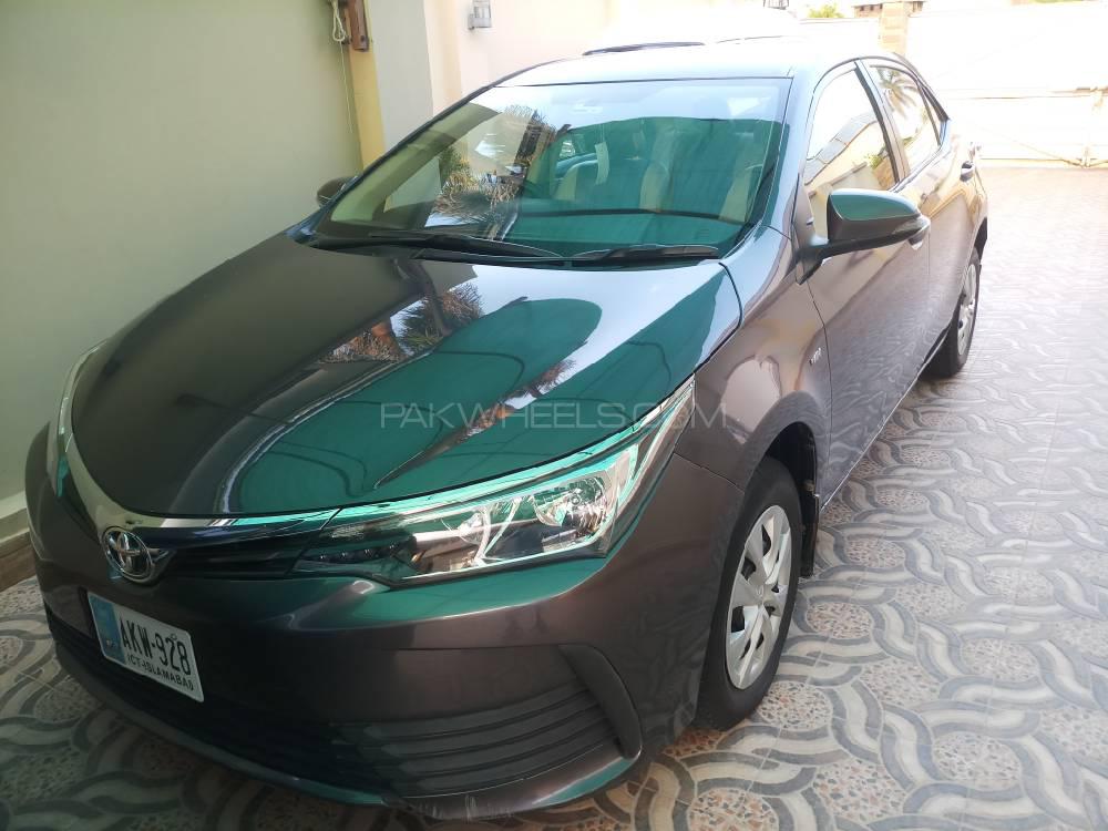 Toyota Corolla 2018 for Sale in Islamabad Image-1