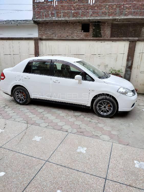 Nissan Tiida 2012 for Sale in Lahore Image-1