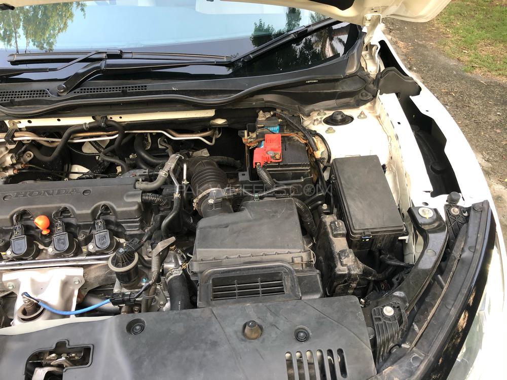 Honda Civic 2016 for Sale in Faisalabad Honda Civic 2016 for Sale in Faisalabad Image-8