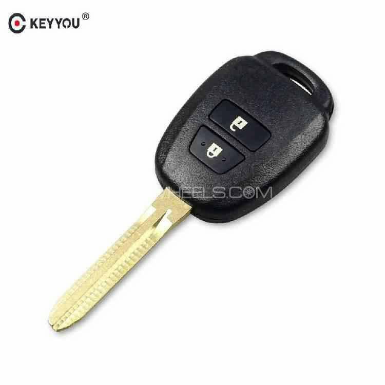 Toyota vitz 2014 model remote key for sale Image-1